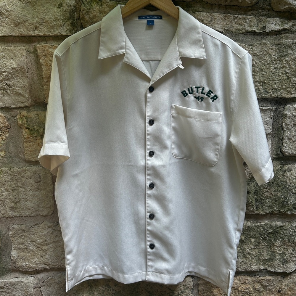 Butler Pitch and Putt White Camp Collar Button Down size Medium Golf Shirt
